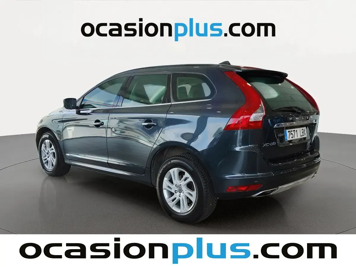 Usado Volvo XC60 Momentum 181 CV (133 kW) 2015 Gris SUV