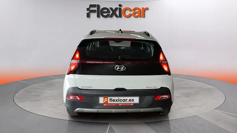 Usado Hyundai Bayon 84 CV (61 kW) 2023 Blanco SUV