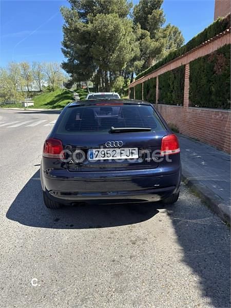Usado Audi A3 Ambiente 140 CV (102 kW) 2006 Azul Utilitario