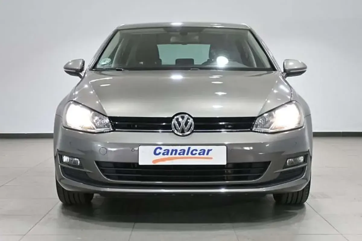 Usado VW Golf VII Advance 150 CV (110 kW) 2016 Gris Utilitario
