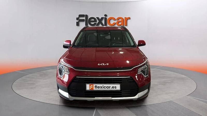 Usado Kia Niro 129 CV (94 kW) 2025 Rojo SUV