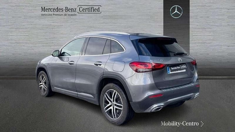 Usado Mercedes GLA250 218 CV (160 kW) 2020 Gris SUV