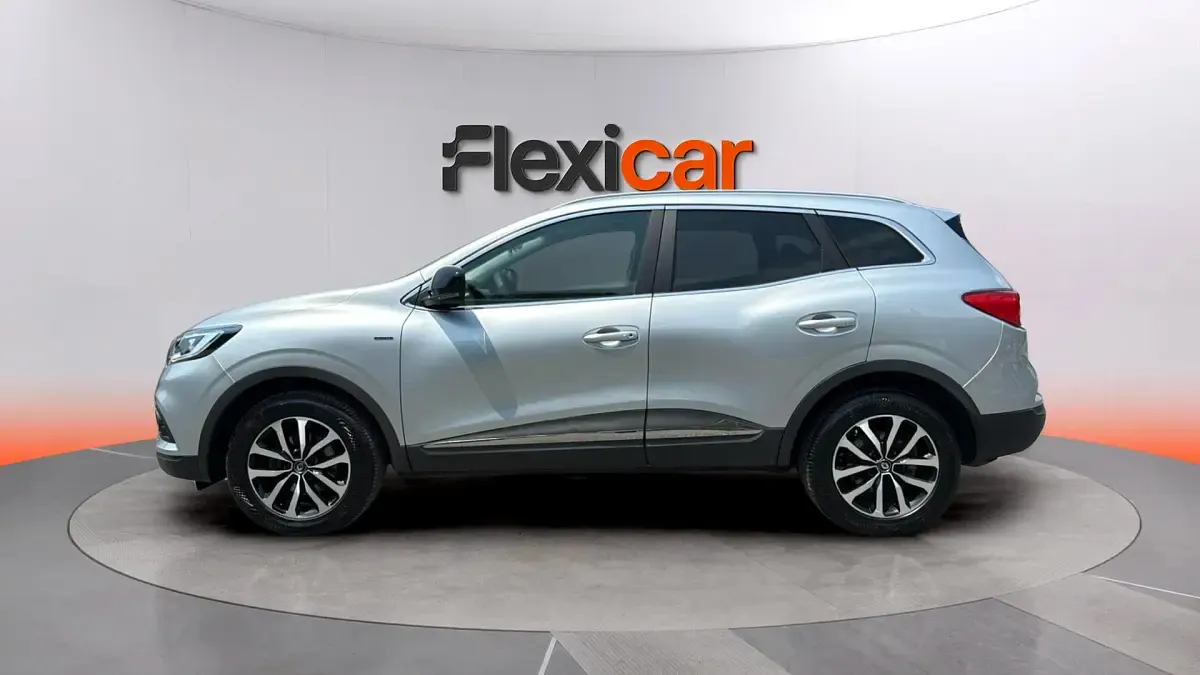 Usado Renault Kadjar Equilibre 140 CV (102 kW) 2022 Gris SUV