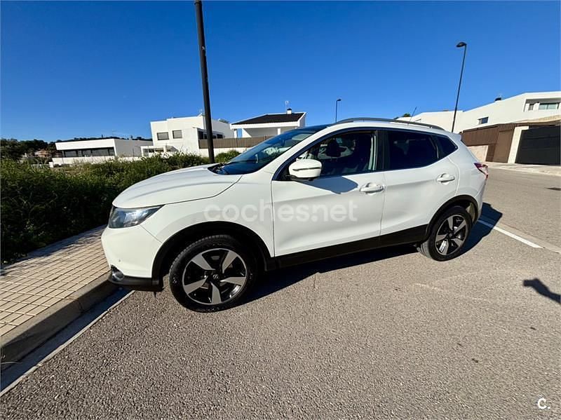 Usado Nissan Qashqai N-TEC 115 CV (84 kW) 2016 Blanco SUV