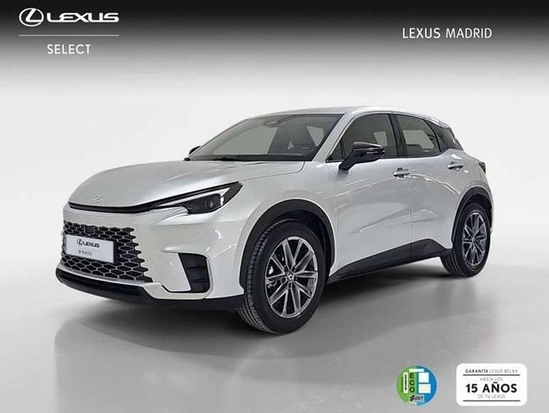 Usado Lexus LBX 136 CV (100 kW) 2025 Plateado SUV