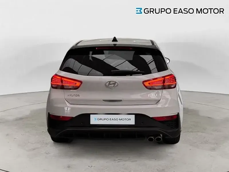 Usado Hyundai i30 N Line 96 CV (70 kW) 2025 Blanco Berlina