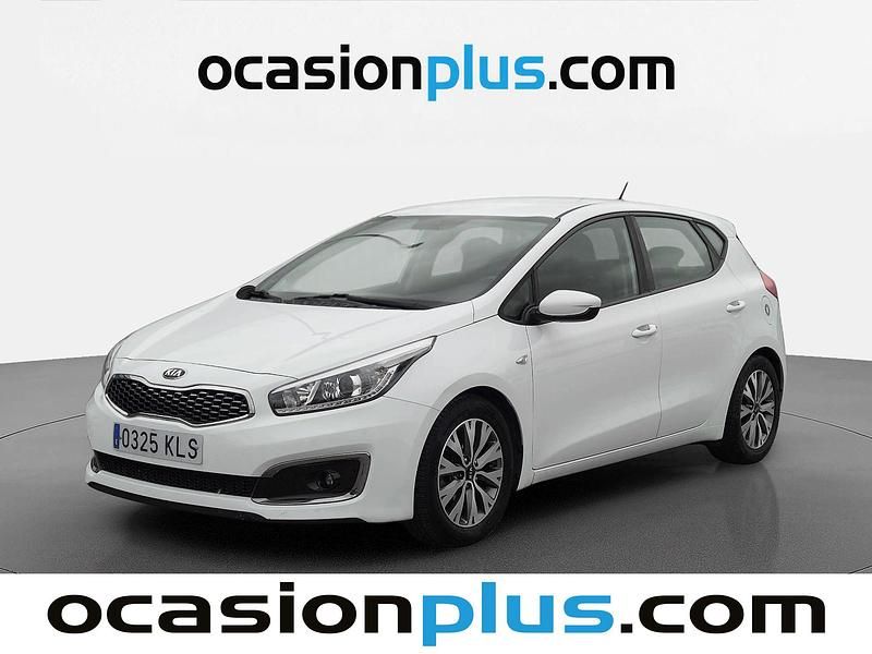 Usado Kia Ceed Plus 101 CV (74 kW) 2018 Blanco Utilitario