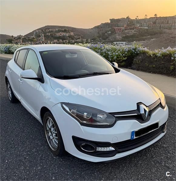 Blanco Usado 2015 Renault Mégane III Business Berlina | 6000 € (Buen precio) - Imagen 1/4