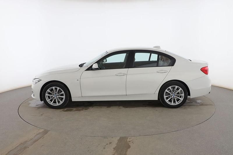 Usado BMW 318 Sport Line 135 CV (99 kW) 2016 Blanco Berlina