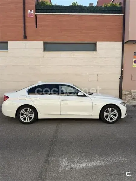 Usado BMW 318 150 CV (110 kW) 2020 Blanco Berlina