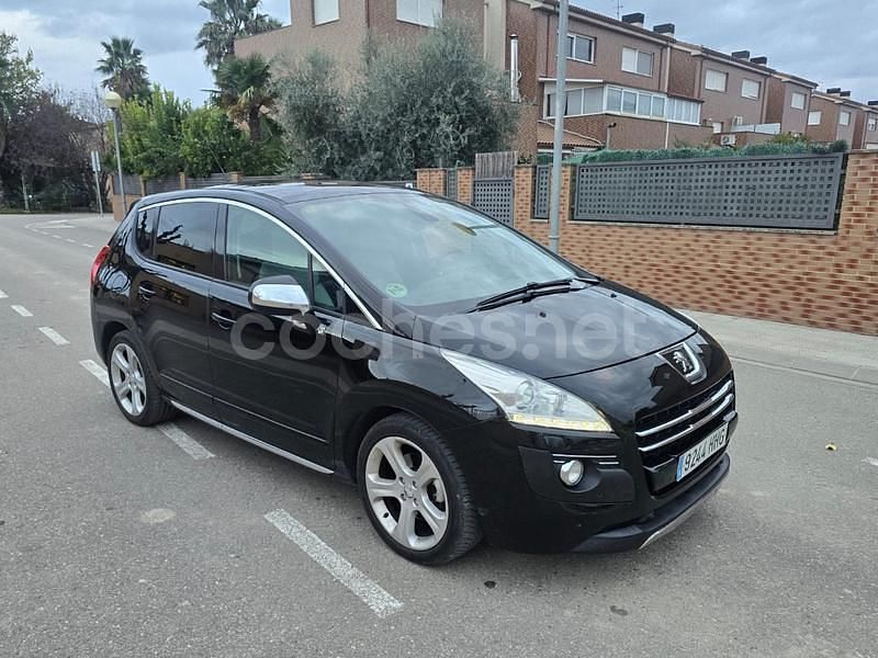 Usado Peugeot 3008 Access 112 CV (82 kW) 2012 Negro Berlina