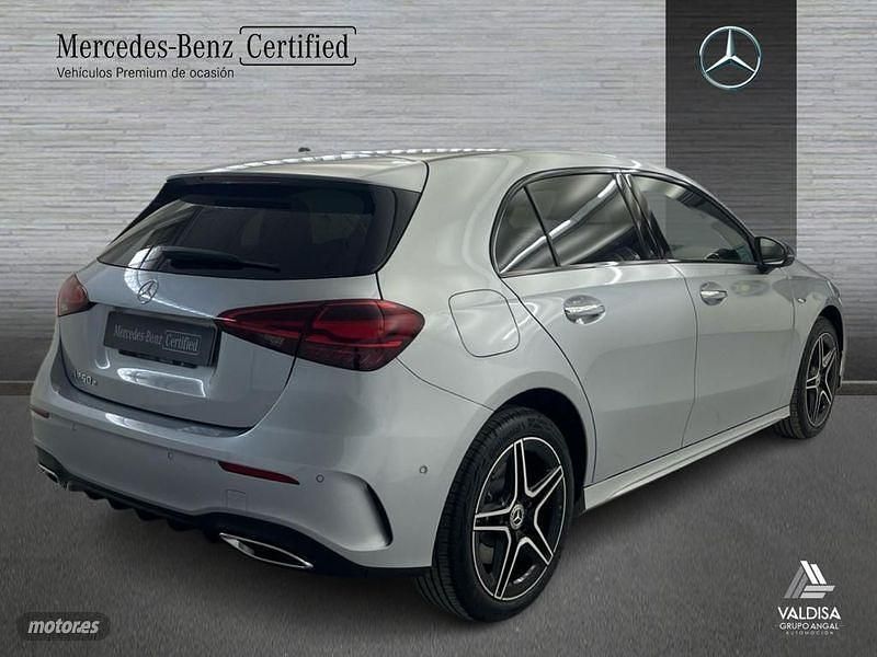 Usado Mercedes A250 AMG line 218 CV (160 kW) 2025 Gris / plateado