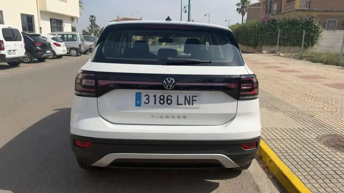 Usado VW T-Cross Edition 95 CV (69 kW) 2021 Blanco SUV
