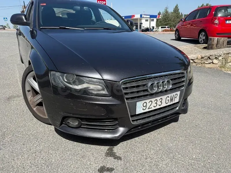 Usado Audi A4 S-Line 143 CV (105 kW) 2009 Gris / plata Berlina