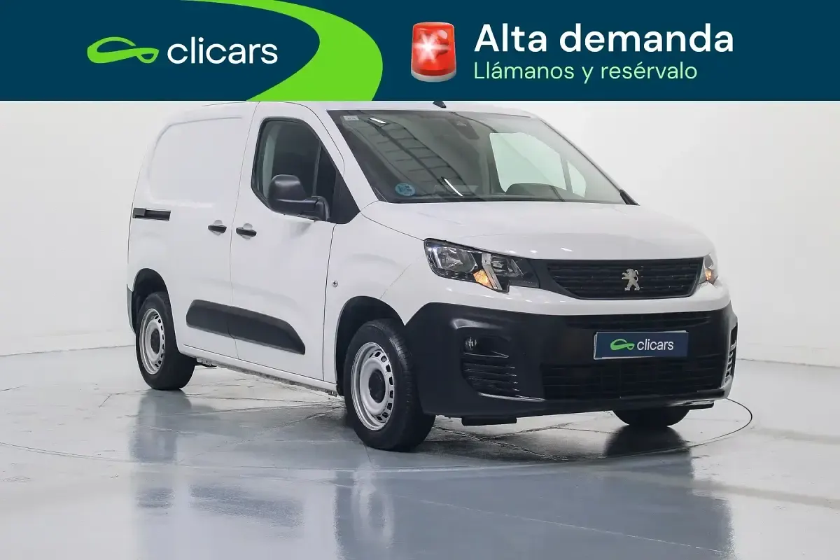 Usado Peugeot Partner Premium 100 CV (73 kW) 2022 Blanco Monovolumen