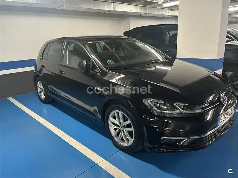 Usado VW Golf VII Advance 130 CV (95 kW) 2019 Azul Berlina