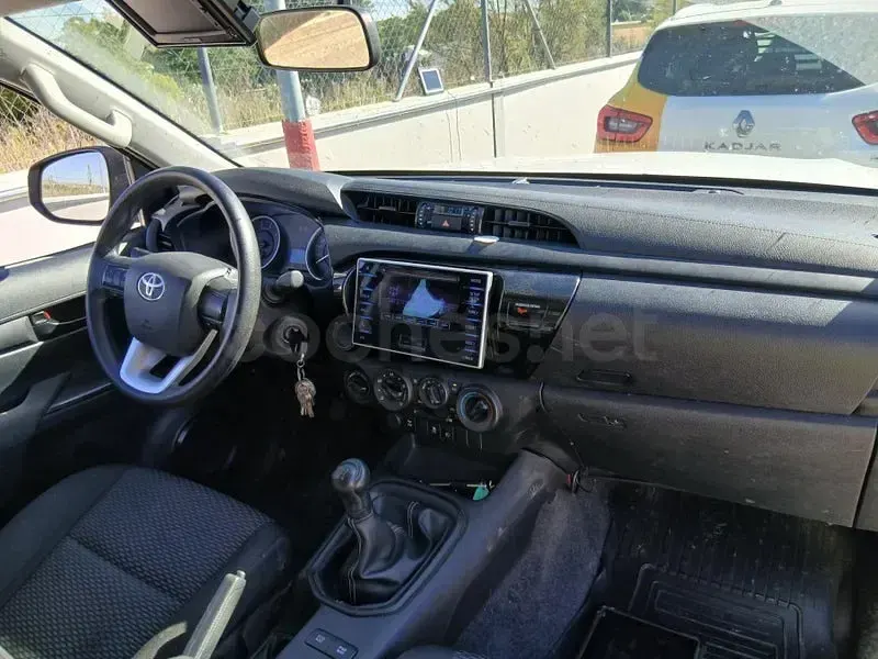 Usado Toyota HiLux 150 CV (110 kW) 2017 Blanco Pickup/Camioneta
