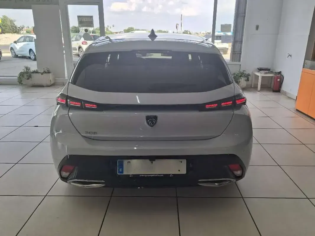 Usado Peugeot 308 Allure 131 CV (96 kW) 2024 Berlina