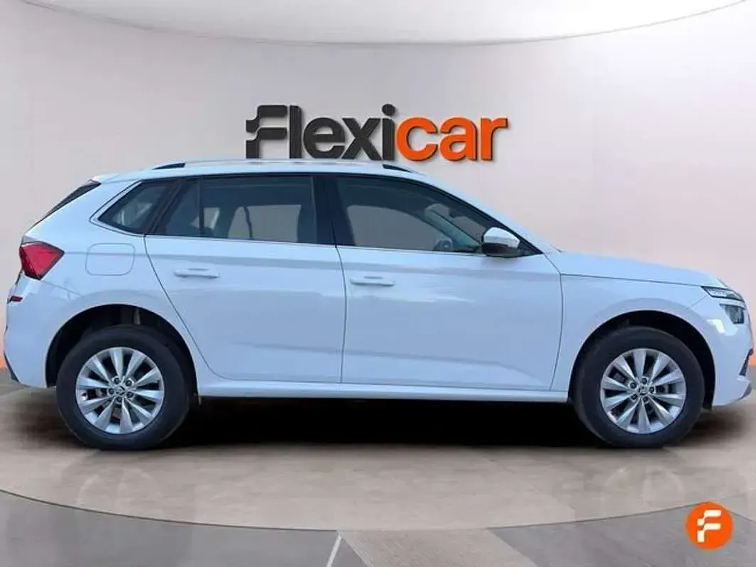 Usado Skoda Kamiq Ambition 110 HP (80 kW) 2021 Branco SUV