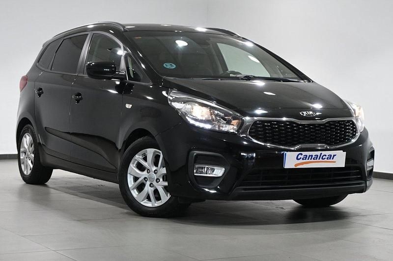Usado Kia Carens 115 CV (84 kW) 2018 Negro Monovolumen