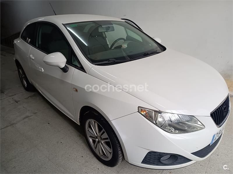 Blanco Usado 2010 Seat Ibiza SC Utilitario | 5300 € (Precio justo) - Imagen 1/4