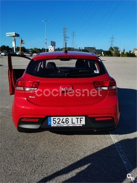 Rojo Usado 2021 Kia Rio Berlina | 10.500 € (Precio justo) - Imagen 1/1