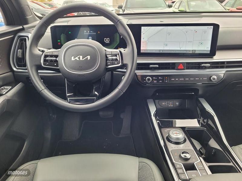Usado Kia Sorento 252 CV (185 kW) 2025 Gris / plata SUV