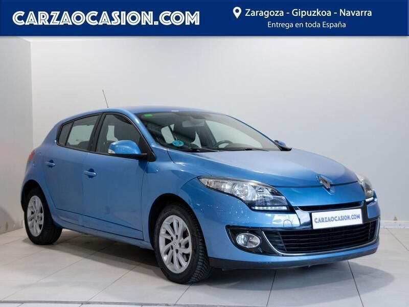 Azul Usado 2013 Renault Mégane III Expression Berlina | 8995 € (Un poco caro) - Imagen 1/4