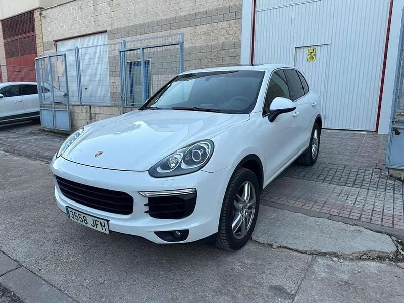 Blanco Usado 2015 Porsche Cayenne SUV | 32.000 € (Un poco caro) - Imagen 1/4