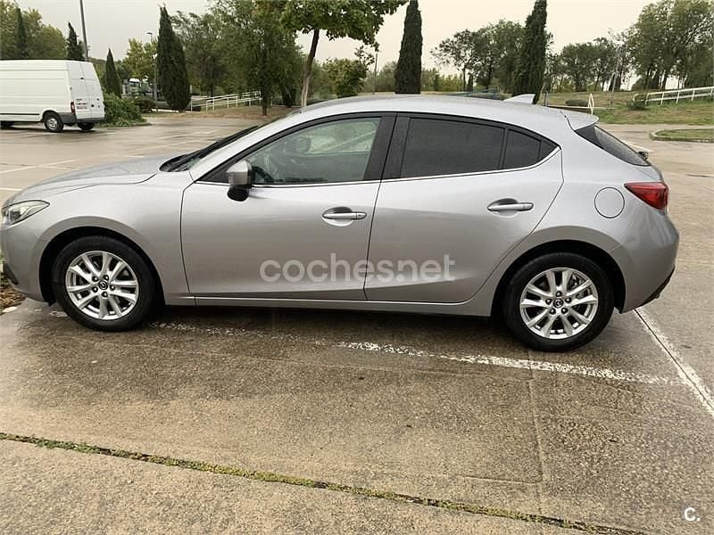 Gris / plata Usado 2016 Mazda 3 Style Berlina | 10.500 € (Buen precio) - Imagen 1/4