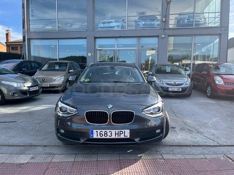 Usado BMW 114 95 CV (69 kW) 2014 Gris / plata Utilitario