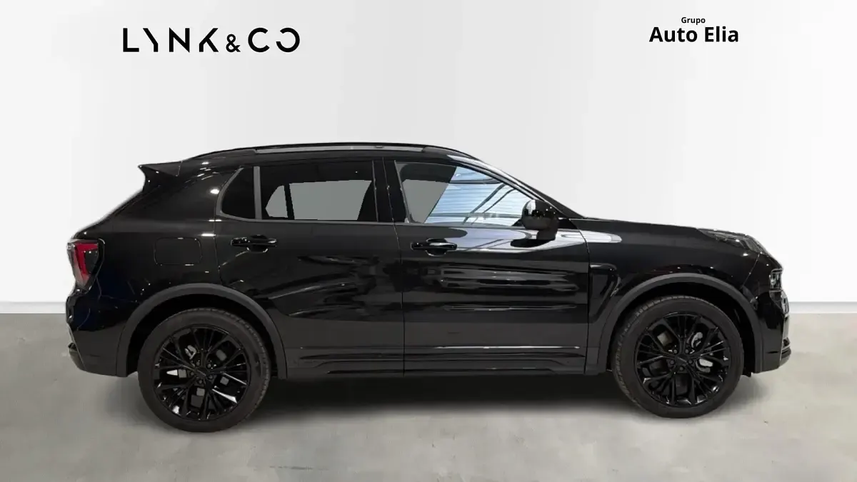 Usado Lynk & Co 01 279 CV (205 kW) 2025 Negro SUV