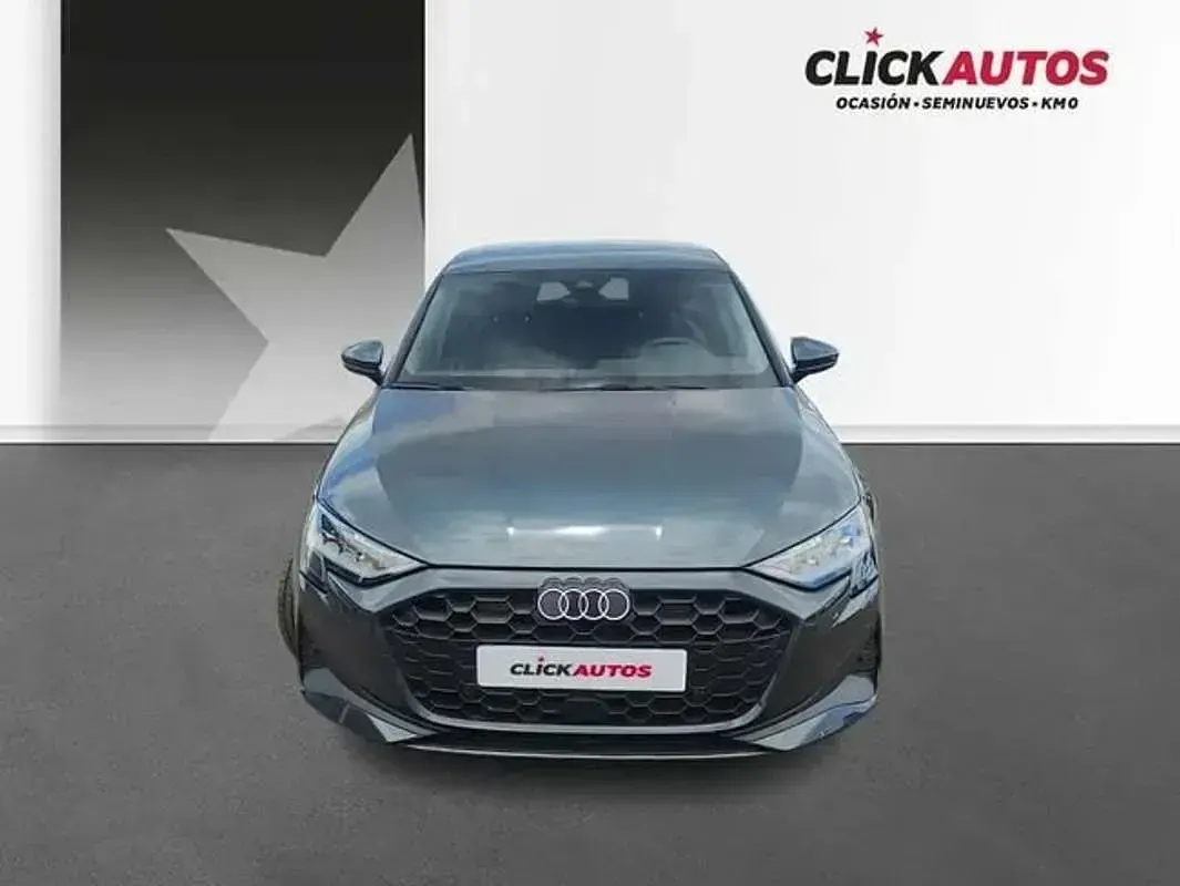 Usado Audi A3 Sportback S-Line 116 CV (85 kW) 2025 Gris Utilitario