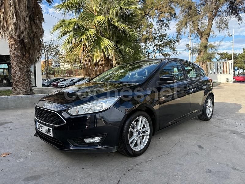 Usado Ford Focus Sport 125 CV (91 kW) 2015 Negro Berlina