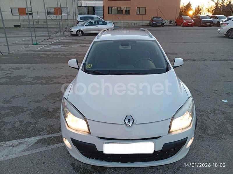 Blanco Usado 2012 Renault Mégane GrandTour Business Familiar | 4390 € (Buen precio) - Imagen 1/4