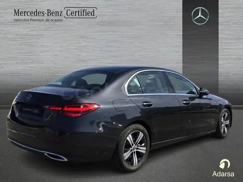 Usado Mercedes C180 170 CV (125 kW) 2022 Gris / plata Berlina