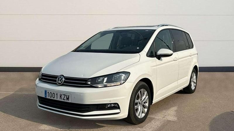 Usado VW Touran Advance 116 CV (85 kW) 2019 Blanco Monovolumen