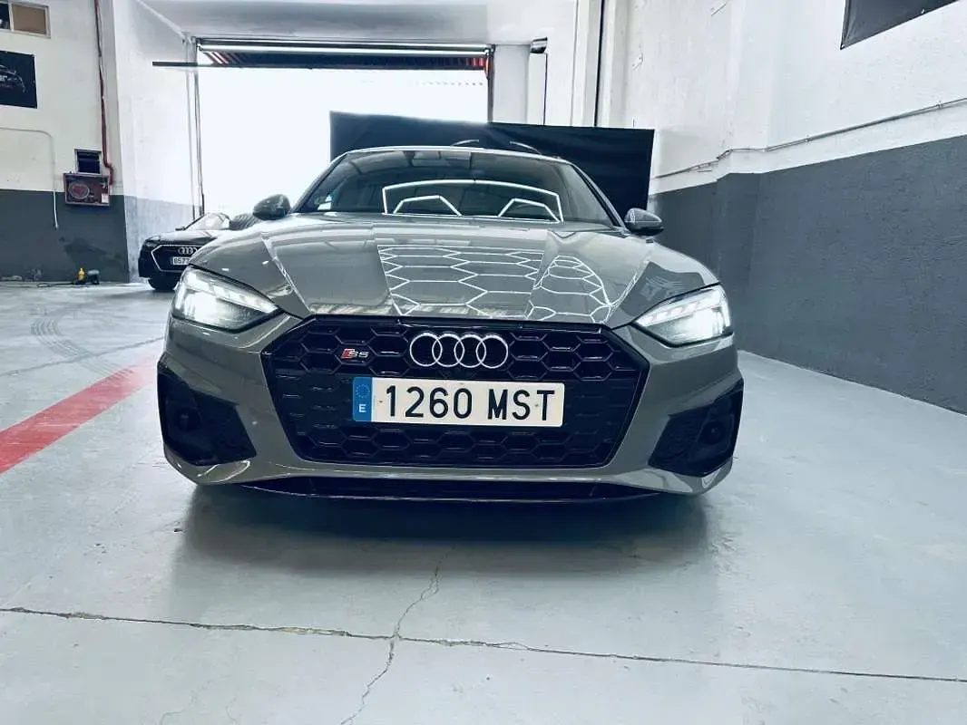 Usado Audi S5 Sportback 341 CV (250 kW) 2021 Gris Utilitario