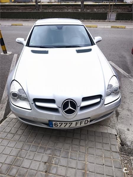 Usado Mercedes SLK200 163 CV (119 kW) 2006 Gris / plata Descapotable
