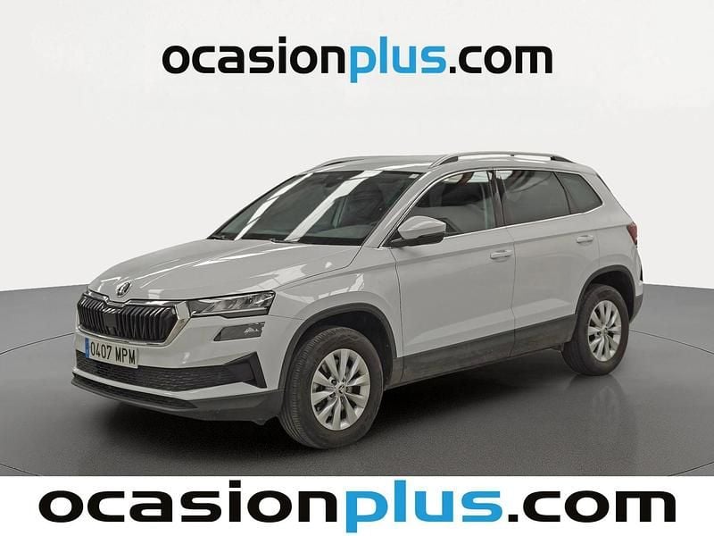 Usado Skoda Karoq Selection 116 CV (85 kW) 2024 Blanco SUV