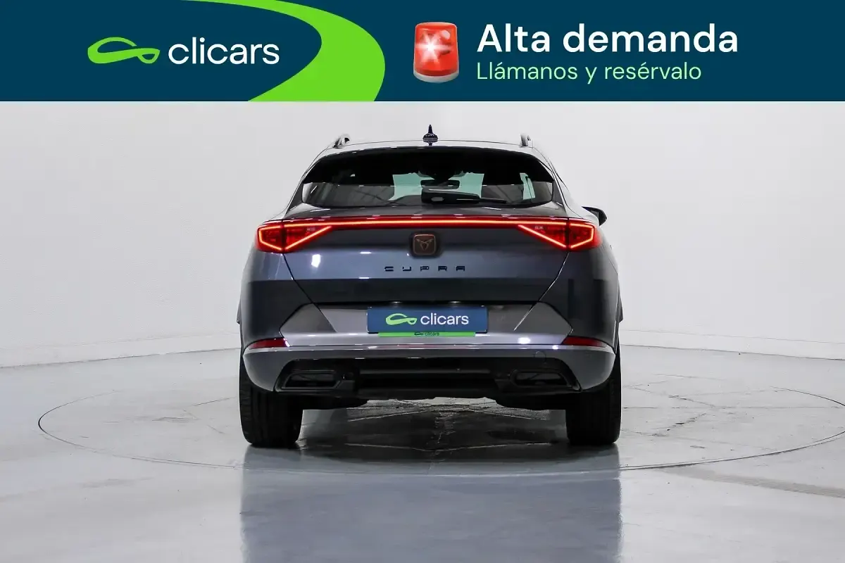 Usado Cupra Formentor 150 CV (110 kW) 2023 Gris / plata SUV