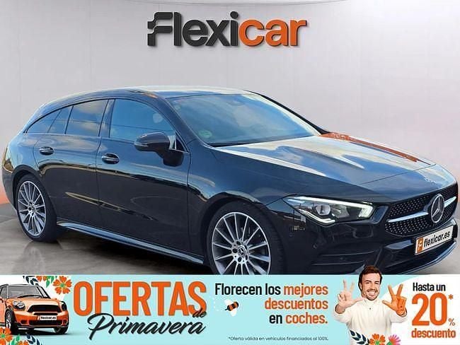 Usado Mercedes CLA200 Shooting Brake 163 CV (119 kW) 2022 Negro Familiar