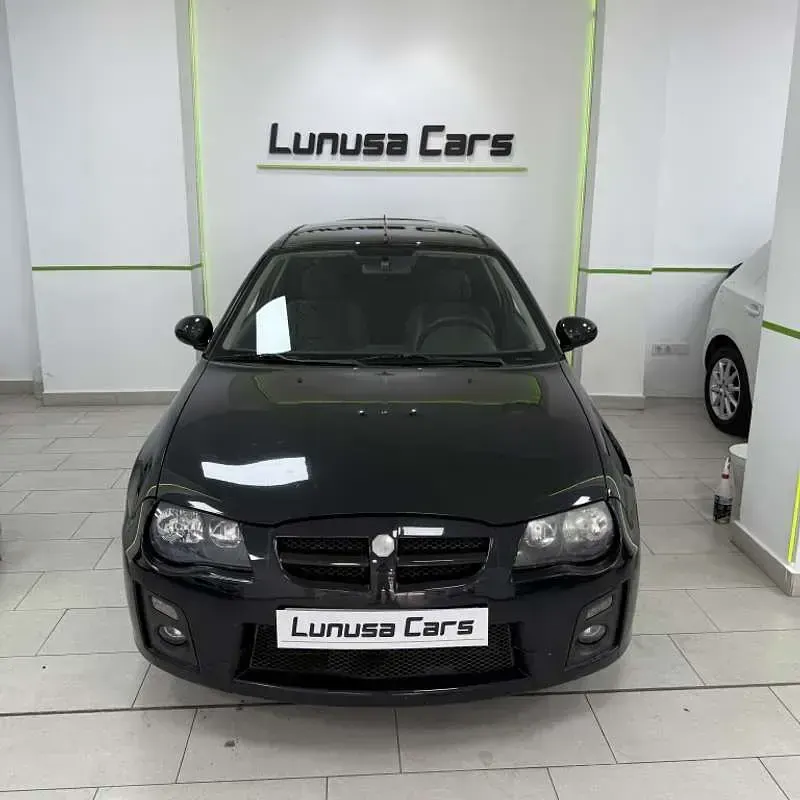 Usado MG ZR 103 CV (75 kW) 2005 Negro Utilitario