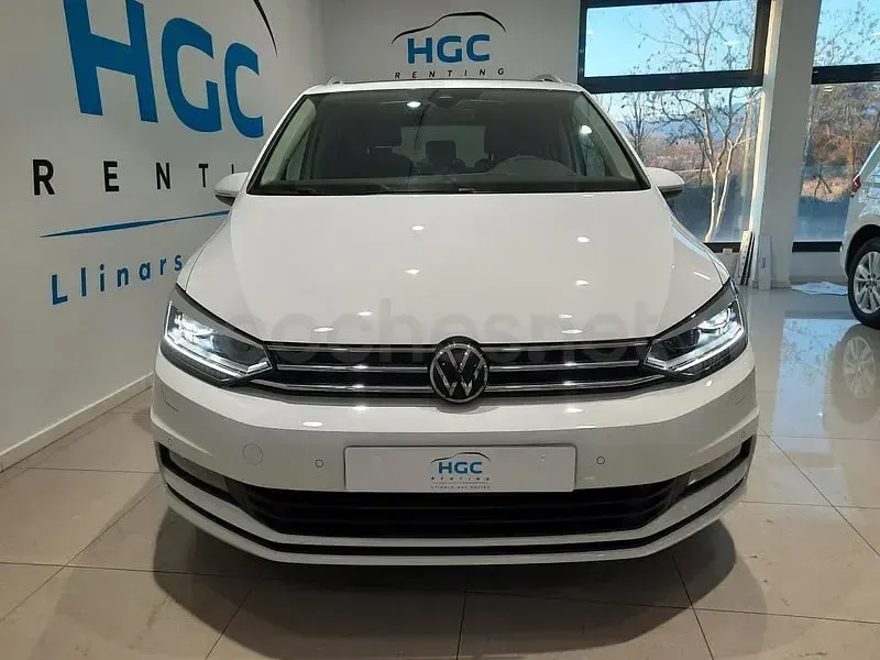 Usado VW Touran 122 CV (89 kW) 2026 Blanco Monovolumen