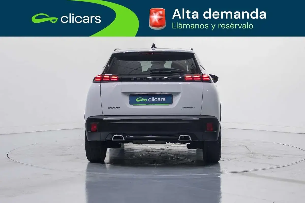 Usado Peugeot 2008 Allure 136 CV (100 kW) 2025 Blanco SUV