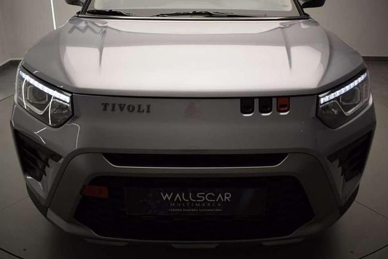 Nuevo Ssangyong (KGM) Tivoli 135 CV (99 kW) 2025 Gris SUV