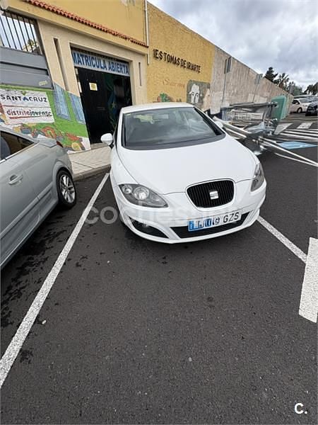 Usado Seat Leon Reference 105 CV (77 kW) 2010 Blanco Utilitario