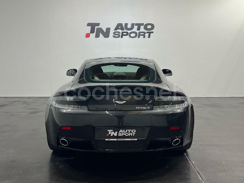 Usado Aston Martin V8 Vantage 436 CV (320 kW) 2013 Gris / plata Coupe