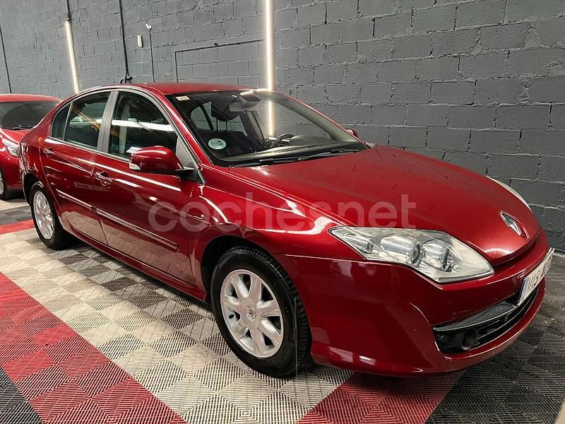 Granate Usado 2009 Renault Laguna III Privilege Berlina | 5490 € (Caro) - Imagen 1/4