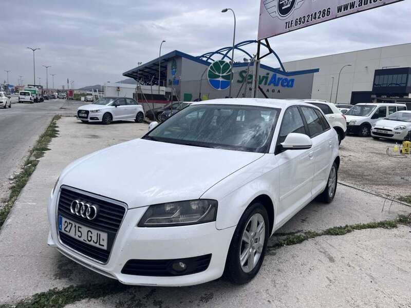 Blanco Usado 2009 Audi A3 Sportback Ambiente Utilitario | 6950 € (Precio justo) - Imagen 1/4